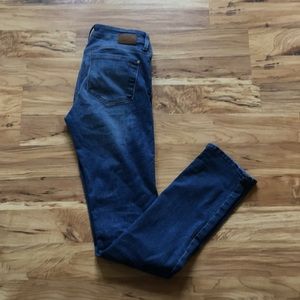 29x36 Women’s straight cut